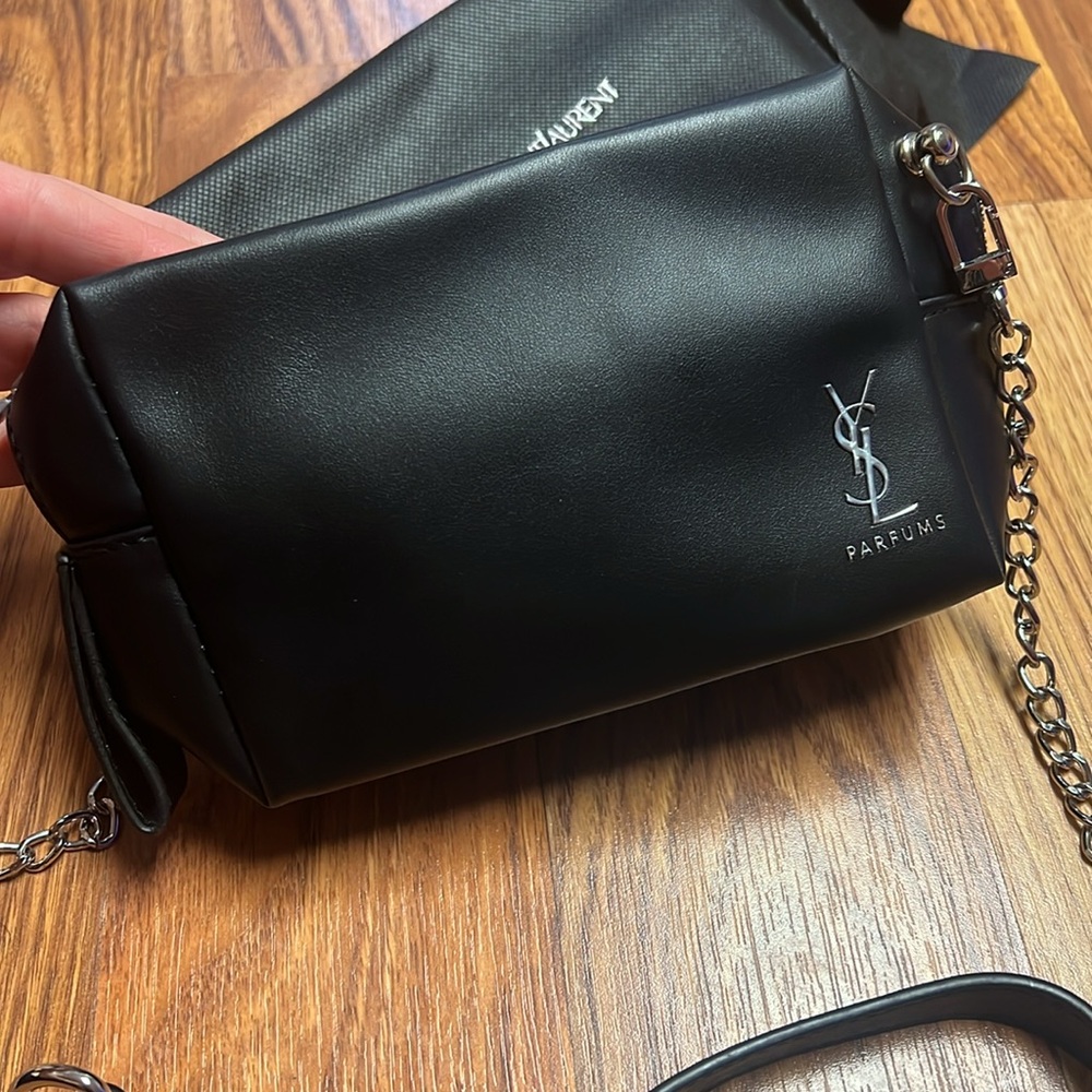 YSL makeup pouch - Picture 2 of 7